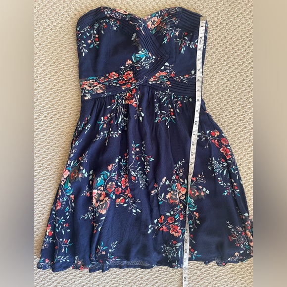 Urban Outfitters Kimchi Blue Strapless Dress Size S - Picture 9 of 10